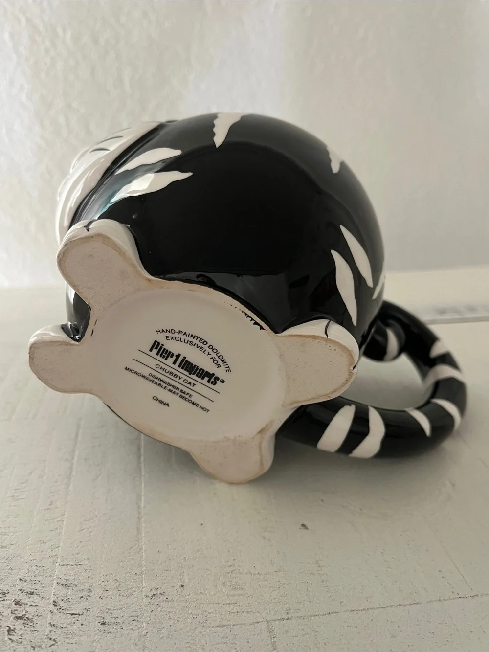 Pier 1 Imports Chubby Cat 3D Mug Black White Hand Painted Dolomite Tail Handle